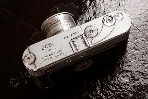 Elite Vintage 35mm camera tin